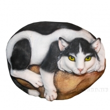 Камень декоративный Кошка на камне, L53 W38 H36 см